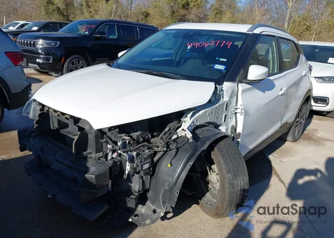 2024 Nissan Kicks Sv Xtronic Cvt from USA, damaged, VIN 3N1CP5CV5RL476440